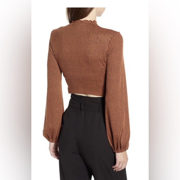 Ribbed Puff Sleeve L/S Top with Lettuce Trim Neck - Picture 3 of 9